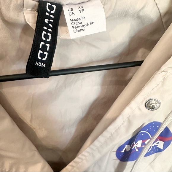 NASA Windbreaker Jacket H&M Divided - Picture 6 of 7